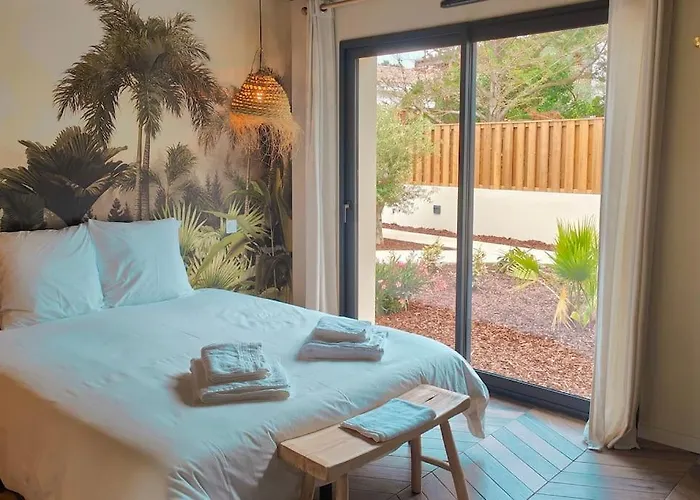 Rose Jacuzzi Vue Villa Lacanau